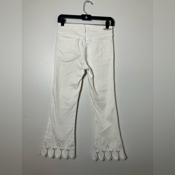 Anthropologie Pilcro The High Rise Flare Jeans Sz 24 White Lace Hem Casual - Picture 3 of 9